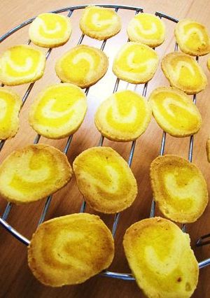 さつま芋とかぼちゃのぐるぐる米粉クッキー-レシピのメイン写真