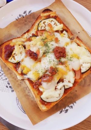 ナスミートグラタンの風のオープンサンド-レシピのメイン写真