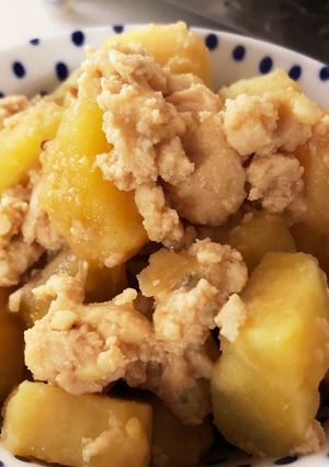 鶏ひき肉とさつまいもの煮物-レシピのメイン写真