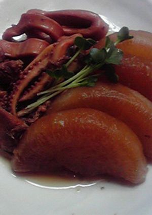 圧力鍋でホロッ!イカと鶏と大根の煮物-レシピのメイン写真