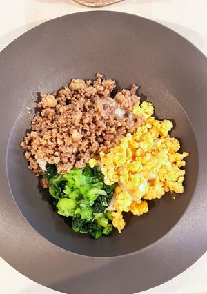 簡単おいしい三色丼〜子ども幼児食にも-レシピのメイン写真