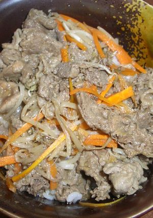 我が家の定番!焼肉丼-レシピのメイン写真