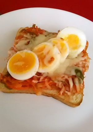 野菜たっぷりのせ　熱々トースト-レシピのメイン写真
