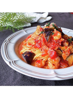 ナスとベーコン エビのトマトソースパスタ-レシピのメイン写真