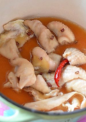 花椒が香る鶏皮のぷるぷる甘辛煮♪-レシピのメイン写真