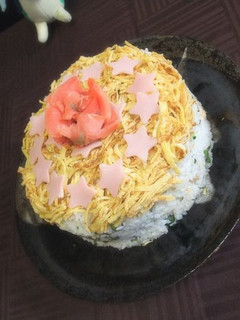 ひな祭りにも☆お寿司ケーキ-レシピのメイン写真