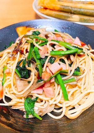 ほうれん草と舞茸と厚切りハムの和風パスタ-レシピのメイン写真
