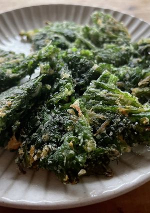 m春菊としらすのチーズ入りカリカリ焼き-レシピのメイン写真