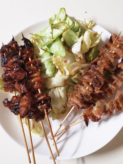 今日我が家は焼き鳥♡鶏皮♪塩!タレ-レシピのメイン写真
