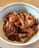 旨濃い味☆牛すじ肉とこんにゃくの煮込み