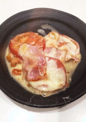 5分でトマトとチーズのベーコン焼き-レシピのメイン写真