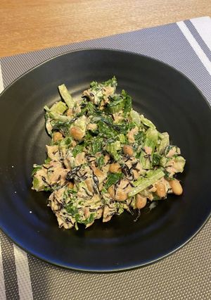 簡単セロリの葉とツナ缶サラダ-レシピのメイン写真
