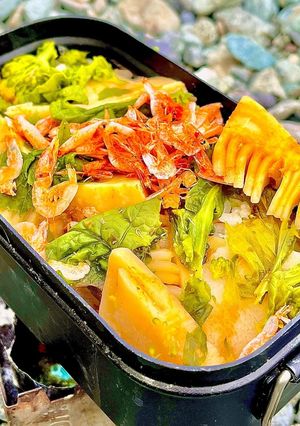 お外で♡筍と菜花と桜海老の炊き込みご飯-レシピのメイン写真