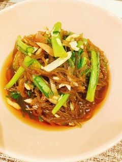 箸休めに!春菊ともずくの酢の物-レシピのメイン写真
