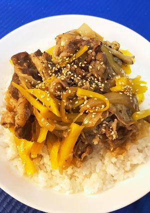 思いがけず飯にぶっかけたたくわさ豚バラ-レシピのメイン写真