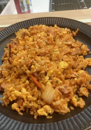セブンで揃ろう漆黒のキムチチャーハン-レシピのメイン写真