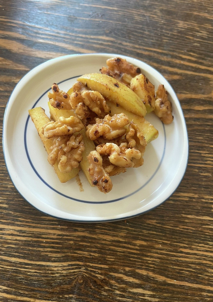 りんごとくるみの味噌和え-レシピのメイン写真