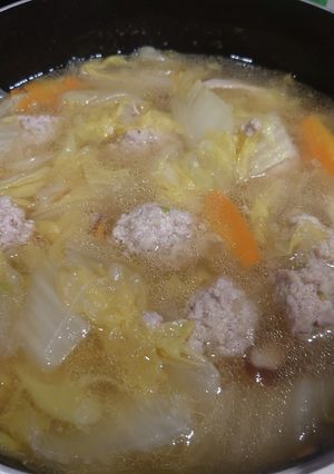 ふわふわ豚肉団子と白菜のちゅるちゅる鍋-レシピのメイン写真