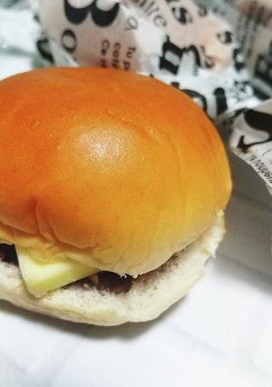 あんパンアレンジ♪あんバター最高★-レシピのメイン写真