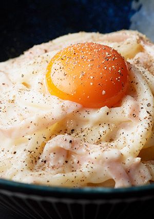 洋風の釜玉！？カルボナーラ風うどん-レシピのメイン写真