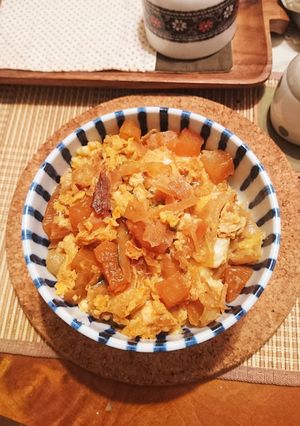 牛スジ煮込みの汁で卵丼-レシピのメイン写真