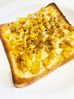 コーンバターでコーンマヨトースト-レシピのメイン写真