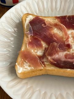 クリームチーズと生ハムのオープンサンド-レシピのメイン写真