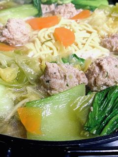 ぶた団子の♡大盛りキャベツラーメン鍋-レシピのメイン写真