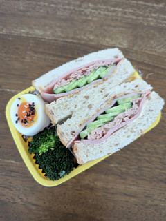 JK☆ツナハムきゅうりのサンドイッチ♪-レシピのメイン写真