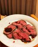 鍋に残った肉汁でグレイビーソース