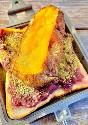 ほうじ茶あんと焼き芋のホットサンド-レシピのメイン写真