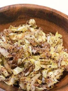 だしがら活用♪キャベツのゆかり和え-レシピのメイン写真