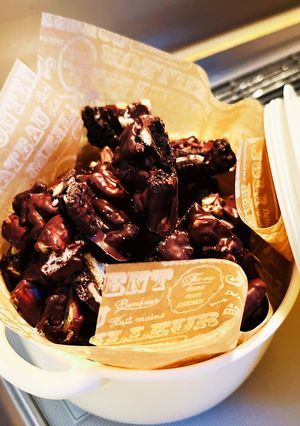胡桃入りブラックサンダーもどき-レシピのメイン写真
