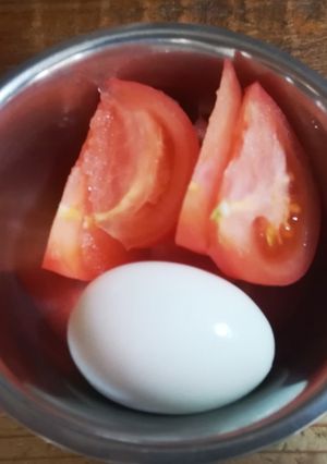 朝ご飯にトマトと卵と？-レシピのメイン写真