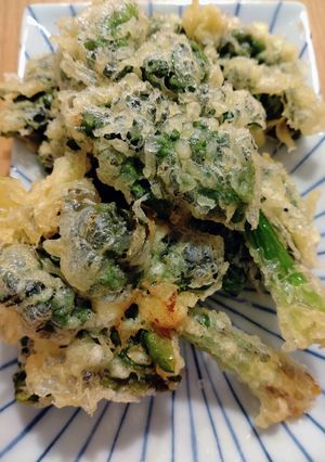 サクサクもっちり♪ちぢみほうれん草天-レシピのメイン写真