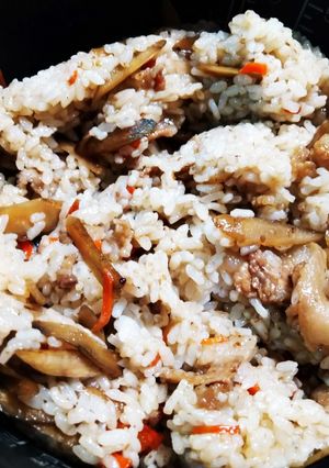 牛肉代わりに豚頭細切れでごぼうとまぜ飯-レシピのメイン写真