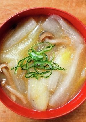 トロ旨！大根と長ネギ 玉ねぎの お味噌汁-レシピのメイン写真