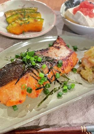 フライパン１つで♪鮭の味噌マヨ漬け焼き♡-レシピのメイン写真
