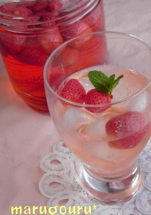 甘酢っぱぁ～いღやさしい✿いちご酢✿-レシピのメイン写真