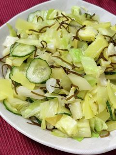 胡瓜とキャベツと沢庵の塩昆布和え-レシピのメイン写真
