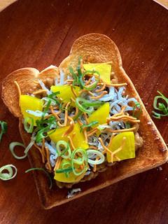 *食感楽しい♩納豆沢庵のっけトースト*-レシピのメイン写真