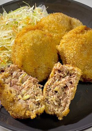 肉汁溢れるキャベツいっぱいのメンチカツ-レシピのメイン写真