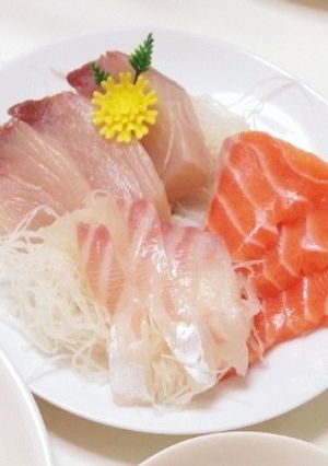 お刺身の盛り付け-レシピのメイン写真