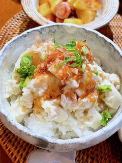 夫の愛してやまない豆腐丼♩-レシピのメイン写真