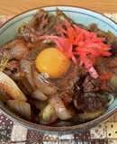牛丼かな？牛丼じゃないよ牛パスタだよ