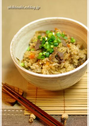 焼肉のタレで！牛ゴボウ炊き込みおこわ-レシピのメイン写真