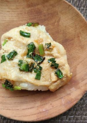 食べ盛り男子に！ニラたっぷり肉巻おにぎり-レシピのメイン写真