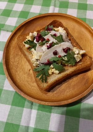 しば漬けタルタルと春菊のトースト-レシピのメイン写真