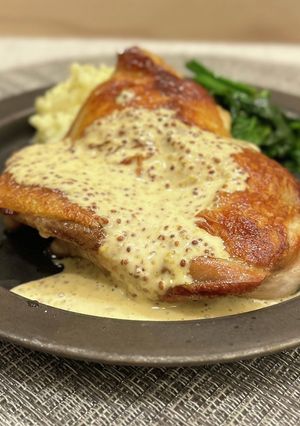 鶏もも肉のソテー　ハニーマスタードソース-レシピのメイン写真