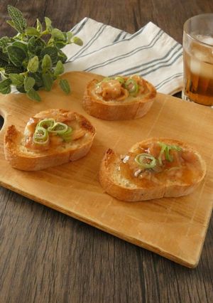 焼鳥とネギのオープンサンド-レシピのメイン写真